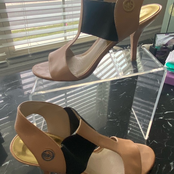 Micheal Kors heels